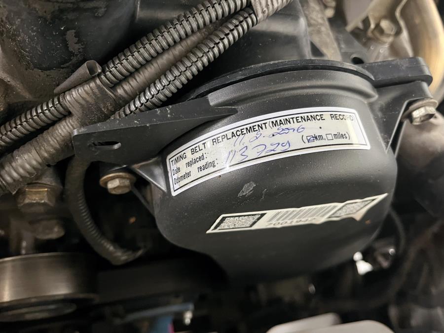 Extra Cab 2,5 D-4D 4WD SR / Ilmastointi / Erittäin hyvät renkaat (kitkat  ja nastat) / Siisti