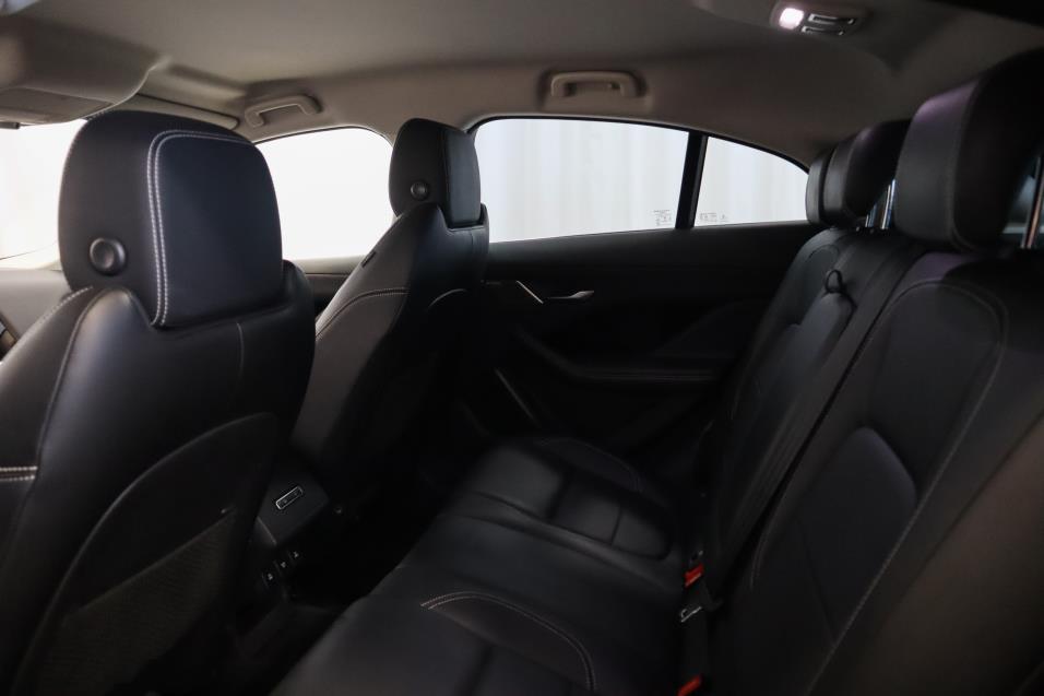 Jaguar I-PACE EV400 SE // Led / Meridian / Blind Spot / Android Auto / Kamera