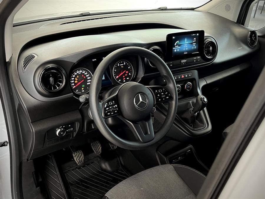 112CDI Pitkä L2/ ALV/ 1. Omistaja/ Vakkari/ Koukku/ Per. Kamera