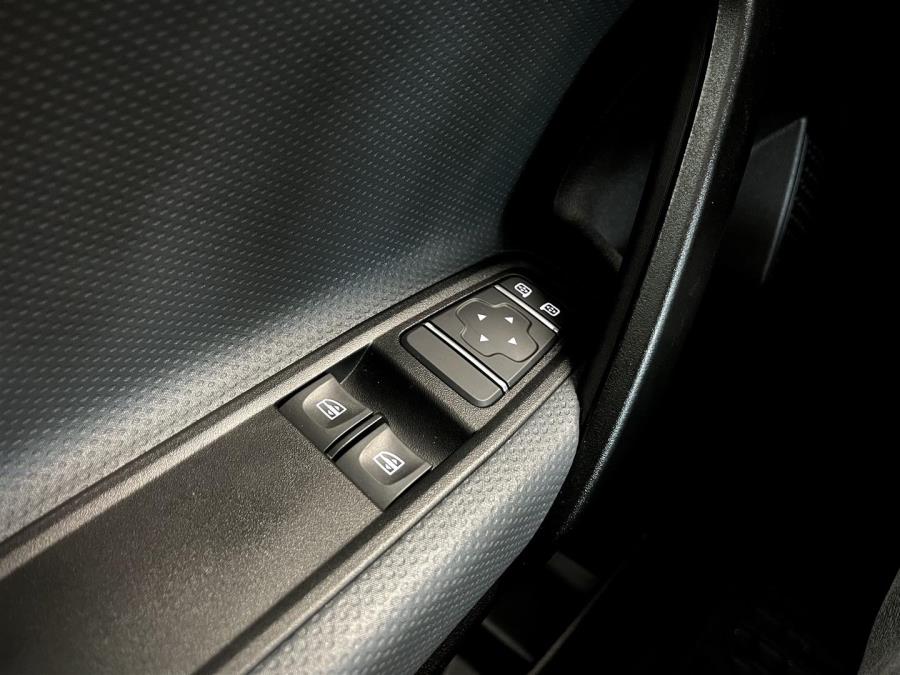 112CDI Pitkä L2/ ALV/ 1. Omistaja/ Vakkari/ Koukku/ Per. Kamera