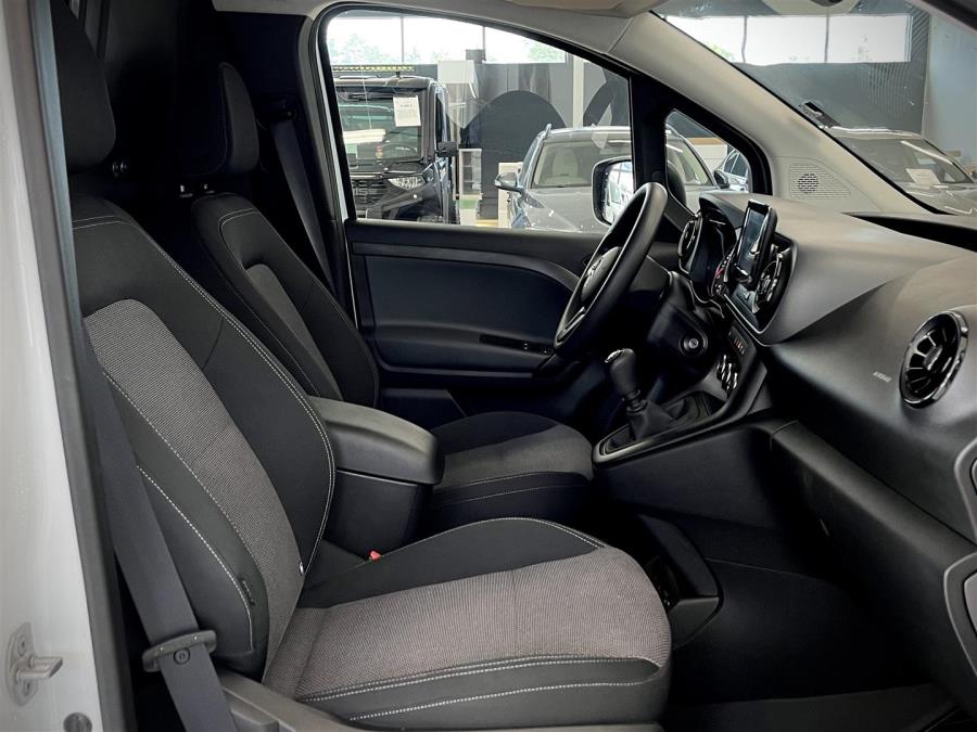 112CDI Pitkä L2/ ALV/ 1. Omistaja/ Vakkari/ Koukku/ Per. Kamera