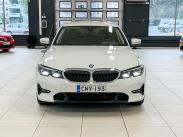 G20 Sedan 330e A Charged Edition Sport / Suomi-auto / Sport-istuimet / Hifi-kaiuttimet / LED-valot