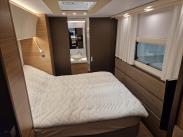 903HT / Markiisi / 2 x TV / Kaasun ulosotto / Kaasu-uuni / Mikro / PP-teline /  Makuupaikat 8:lle