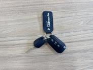 PureTech 82 Comfort Selection / Navi / Automaatti ilmastointi / Vakionopeudensäädin / Sadetunnistin