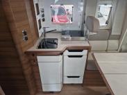 BlueHDi 140 hv Peugeot / Prinsessavuode / Trumatic / Lattialämmitys / Ilmastointi / Vakkari