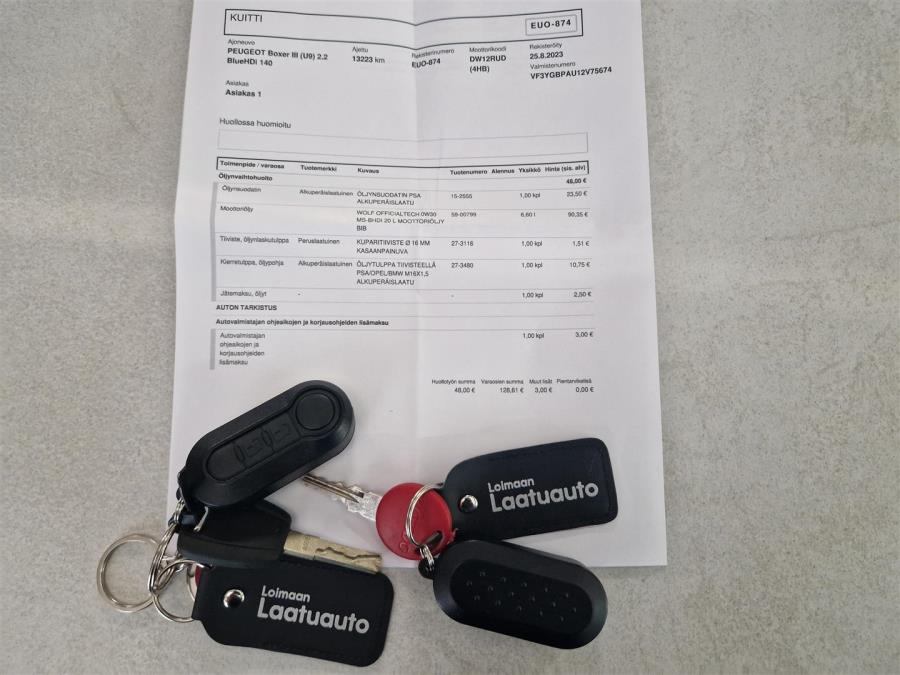 BlueHDi 140 hv Peugeot / Prinsessavuode / Trumatic / Lattialämmitys / Ilmastointi / Vakkari