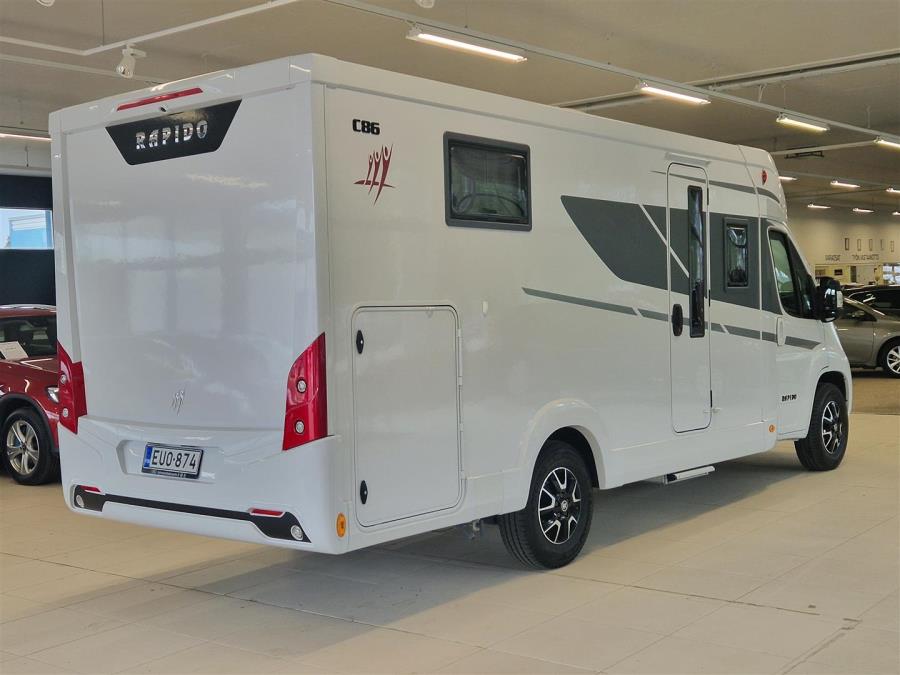 BlueHDi 140 hv Peugeot / Prinsessavuode / Trumatic / Lattialämmitys / Ilmastointi / Vakkari