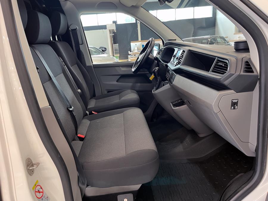 Pitkä 2.0 TDI 150 kW 4Motion DSG / Sis.alv. / 1 omistaja / Merkkihuollettu / Pariovet / Koukku