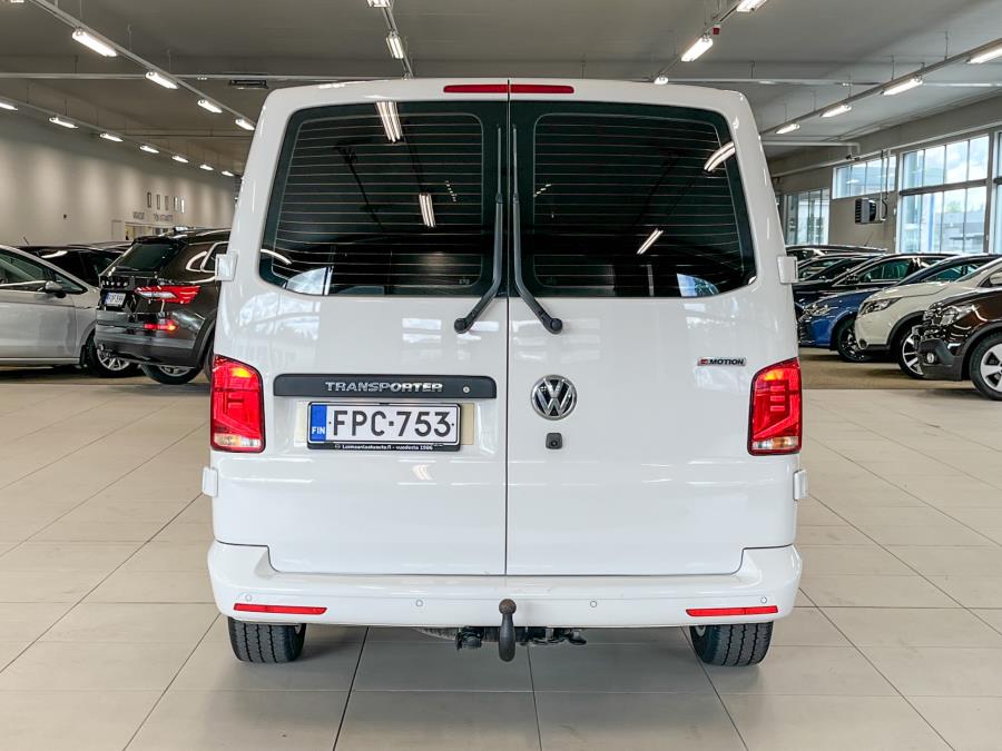 Pitkä 2.0 TDI 150 kW 4Motion DSG / Sis.alv. / 1 omistaja / Merkkihuollettu / Pariovet / Koukku