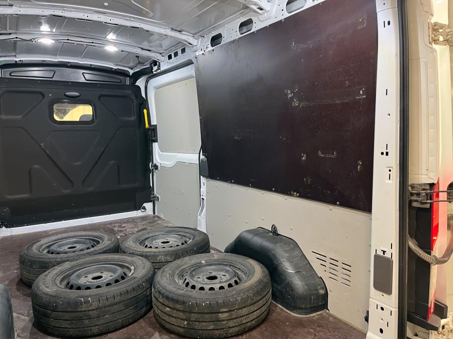 Van 350 2,0 TDCi 130 hv M6 Etuveto Trend L3H2 / 1 omist. / Sis.alv. / Takuu / Merkkihuollettu