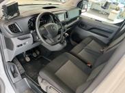 Van L Comfort 145 hv man. / Sis. alv. / Suomi-auto / 1 omistaja / Vetokoukku / Webasto kauko-ohj.