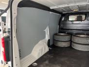 Van L Comfort 145 hv man. / Sis. alv. / Suomi-auto / 1 omistaja / Vetokoukku / Webasto kauko-ohj.