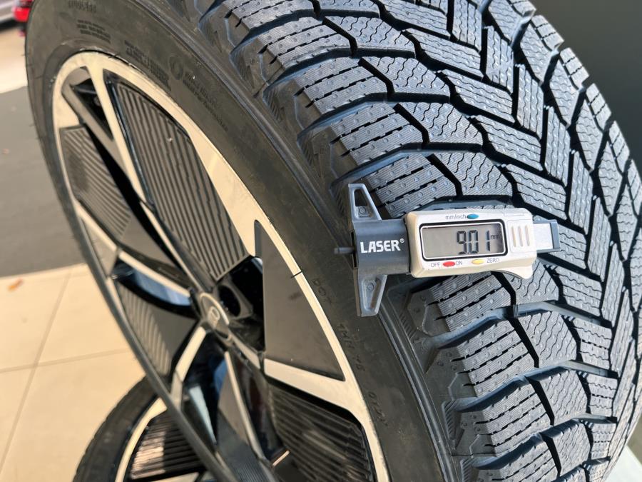 55 quattro S line / Vetokoukku / Audi Takuu 2030 asti / Korisarja / Matrix-LED / Tuulilasinäyttö