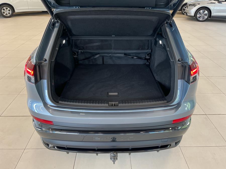 55 quattro S line / Vetokoukku / Audi Takuu 2030 asti / Korisarja / Matrix-LED / Tuulilasinäyttö