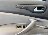 HDi 136 Exclusive Sedan Automaatti /  Suomi-auto / Vetokoukku / Vakionopeudensäädin / Sadetunnistin