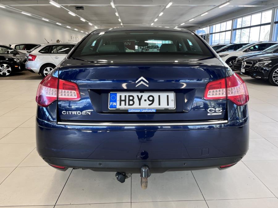 HDi 136 Exclusive Sedan Automaatti /  Suomi-auto / Vetokoukku / Vakionopeudensäädin / Sadetunnistin