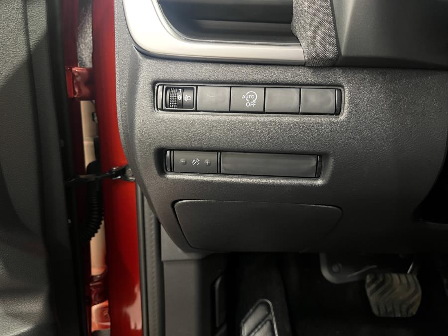 MHEV 158 hv aut. Acenta / Korko 0 % / Läm. ratti ja tuulilasi / LEDit / Adapt. vakkari