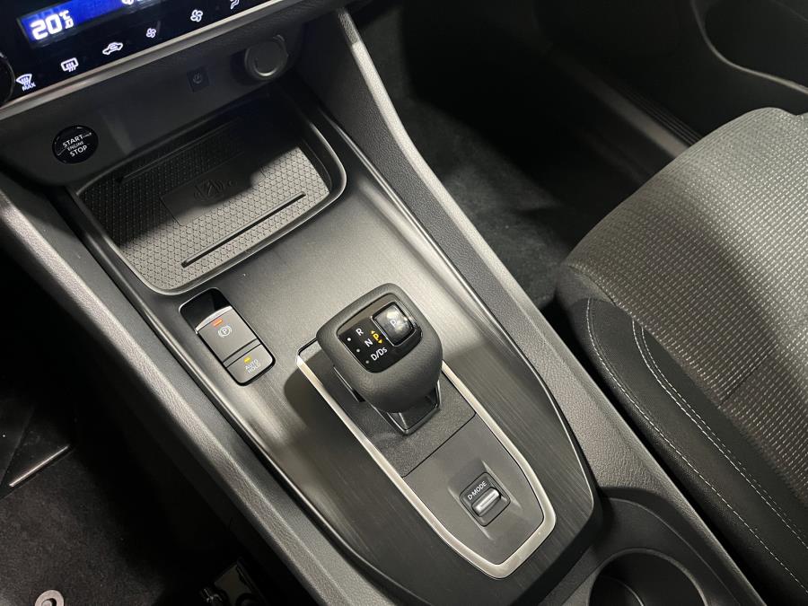 MHEV 158 hv aut. Acenta / Korko 0 % / Läm. ratti ja tuulilasi / LEDit / Adapt. vakkari