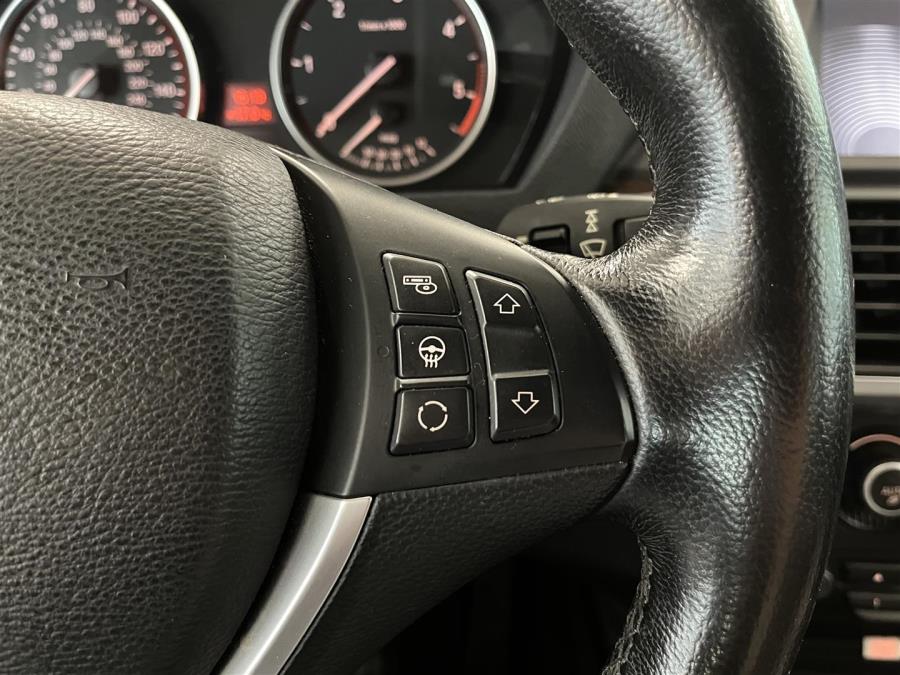 3.0d Aut E70 SAV 4x4 / Kattoikkuna / Vakionopeudensäädin / Sadetunnistin
