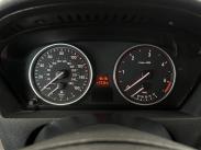 3.0d Aut E70 SAV 4x4 / Kattoikkuna / Vakionopeudensäädin / Sadetunnistin