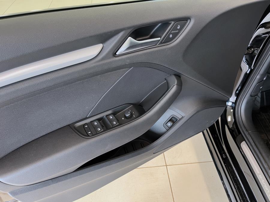 Sportback Business 40 TFSI e-tron 150 kW S tronic / LED-ajovalot / Adaptiivinen vakionopeudensäädin