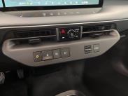 52 kWh Engage Plus / Takuu 5 vuotta / Toimintamatka 424 km / Akuston esilämmitys / Ilmalämpöpumppu