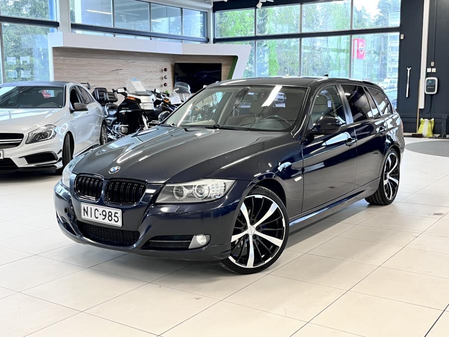 E91 Touring / Huoltokirja / Vakionopeussäädin/ Xenon valot/ Juuri katsastettu