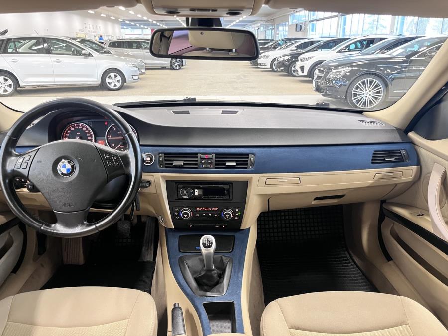 E91 Touring / Huoltokirja / Vakionopeussäädin/ Xenon valot/ Juuri katsastettu