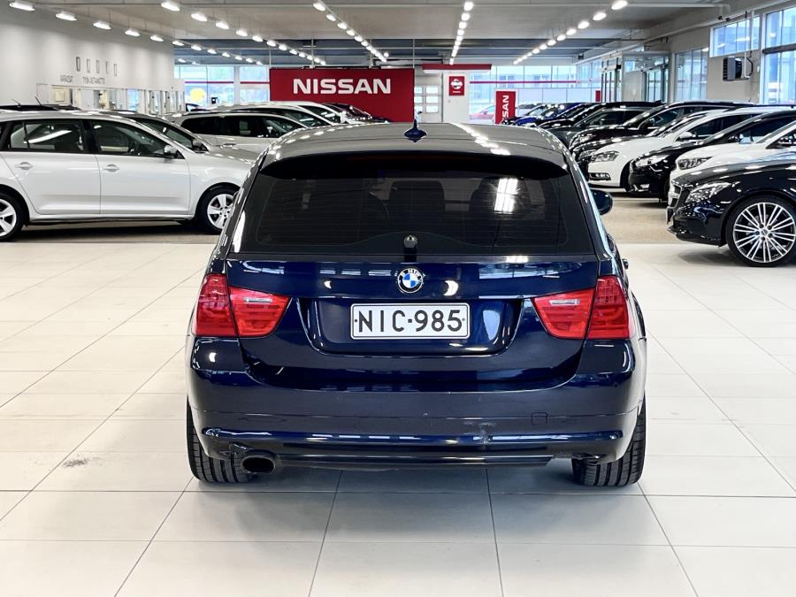 E91 Touring / Huoltokirja / Vakionopeussäädin/ Xenon valot/ Juuri katsastettu