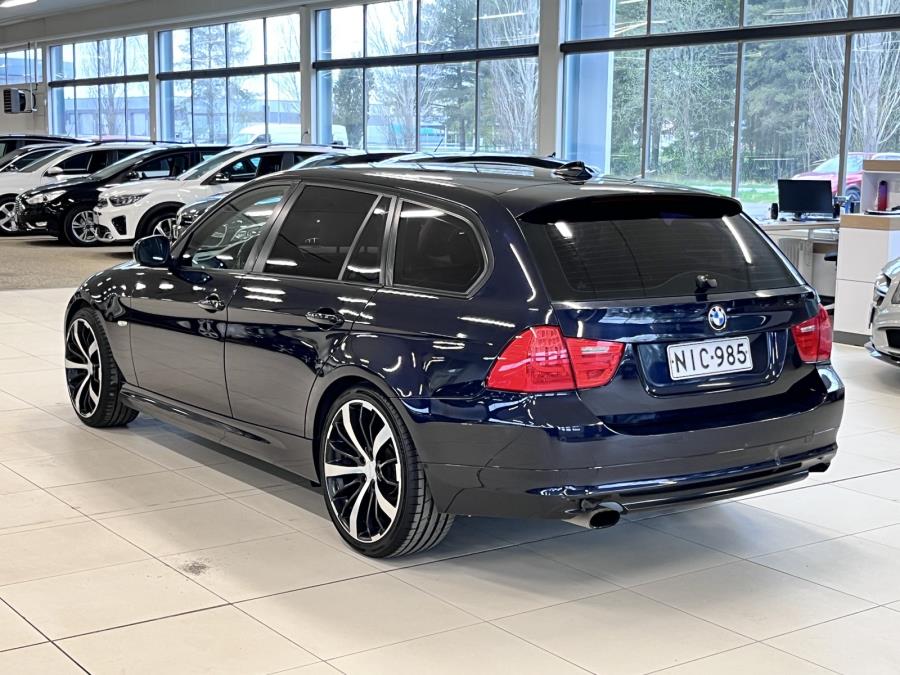 E91 Touring / Huoltokirja / Vakionopeussäädin/ Xenon valot/ Juuri katsastettu