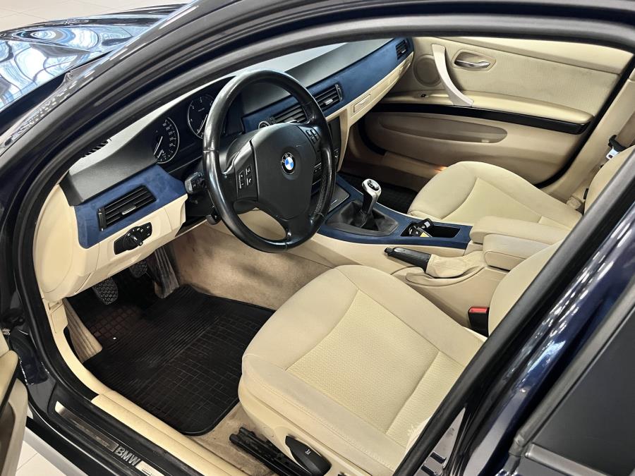 E91 Touring / Huoltokirja / Vakionopeussäädin/ Xenon valot/ Juuri katsastettu