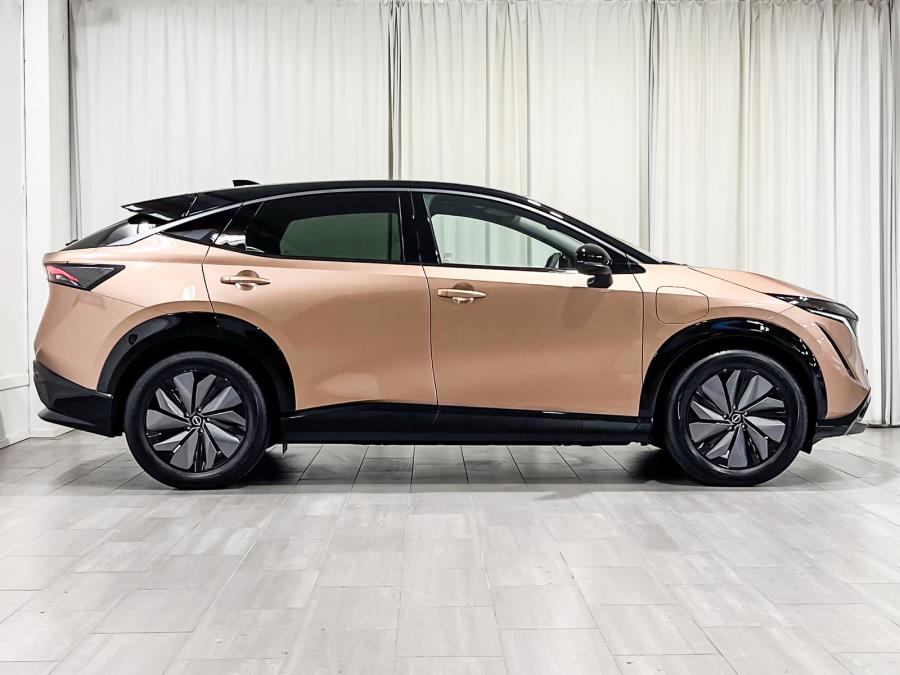 87 kWh Advance 4WD 302 hv / Korko 1.99 % / Lämm. ratti ja tuulilasi / Takaluukku sähköllä / 360 kame