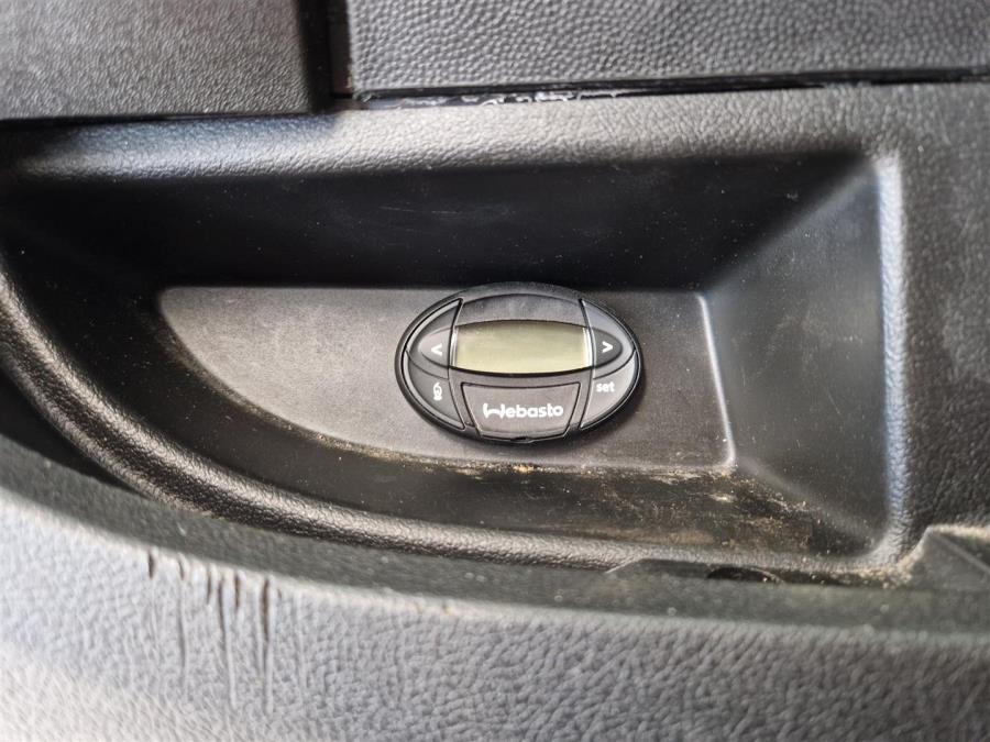 L2H2 2,2 HDi 150 hv 9-hlö minibussi / Automaatti ilmastointi / Webasto kellolla / Peruutustutka