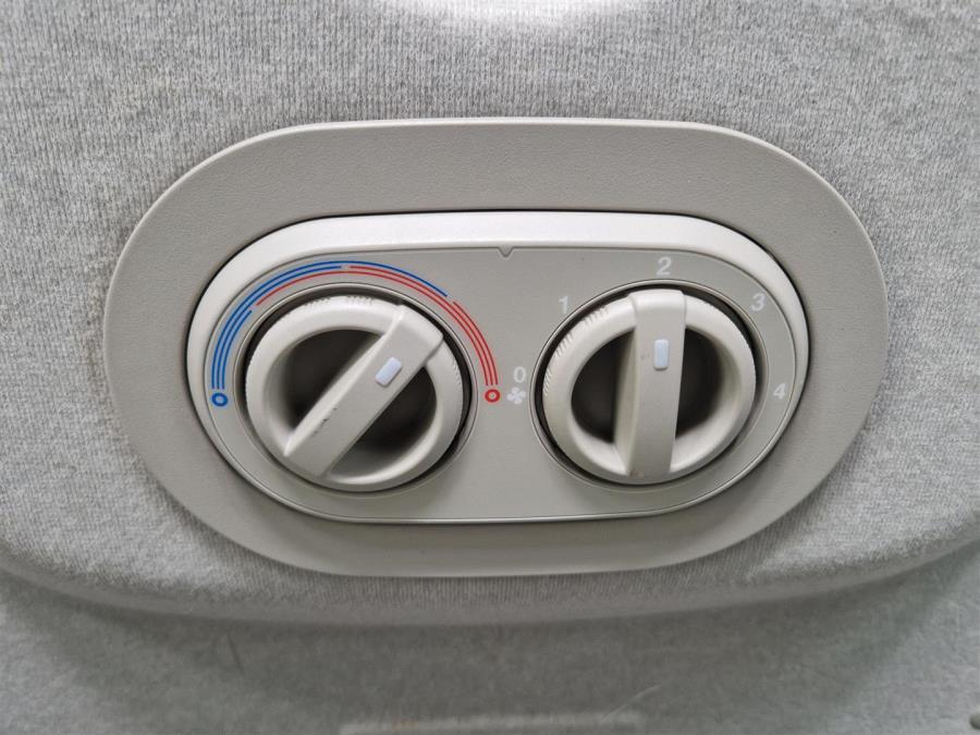 L2H2 2,2 HDi 150 hv 9-hlö minibussi / Automaatti ilmastointi / Webasto kellolla / Peruutustutka