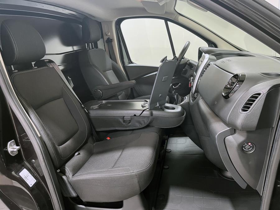 Van 2.0 dCi 170 hv man. L2H1 Working Star / Suomi-auto / 1 om. / Takuu / Merkkihuoll. / Webasto