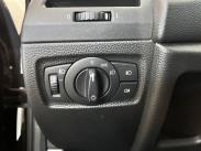 E81 Hatchback 3-ov Business / Suomi-auto / Vakionopeussäädin / Automaatti ilmastointi
