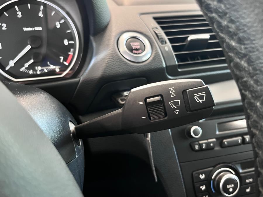 E81 Hatchback 3-ov Business / Suomi-auto / Vakionopeussäädin / Automaatti ilmastointi