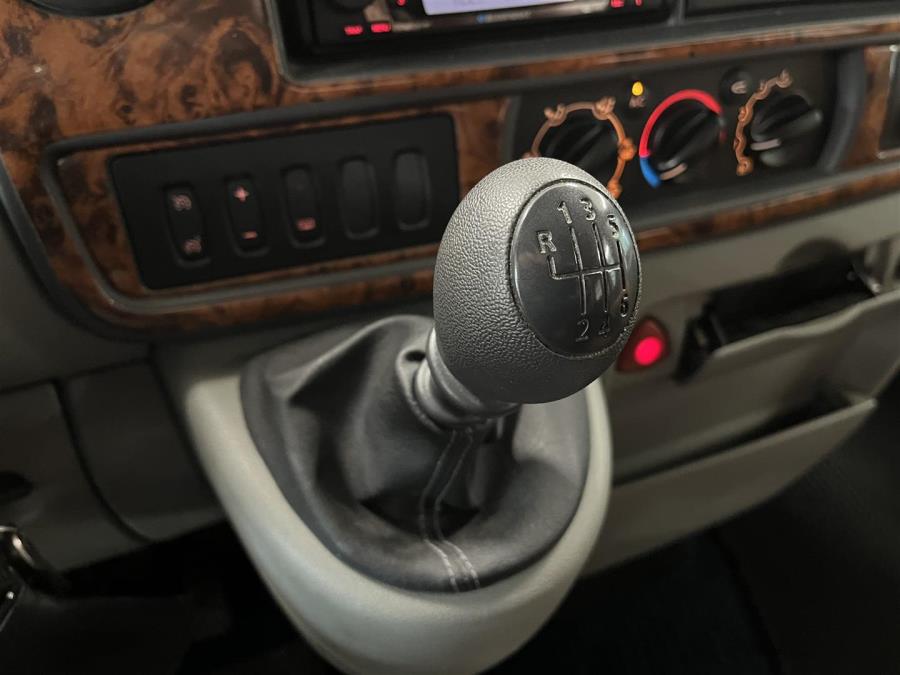 DETHLEFFS RT6844 ESPIRIT/ Suomi-asuntoauto/ Parivuode/ Vakkari/ Ilmastointi/ Markiisi