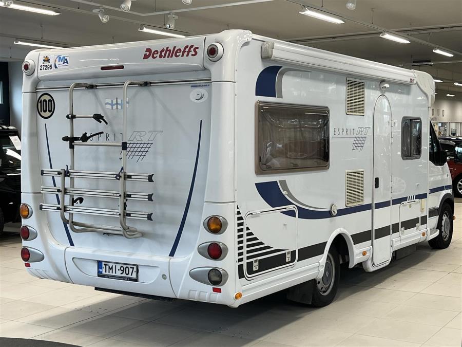 DETHLEFFS RT6844 ESPIRIT/ Suomi-asuntoauto/ Parivuode/ Vakkari/ Ilmastointi/ Markiisi