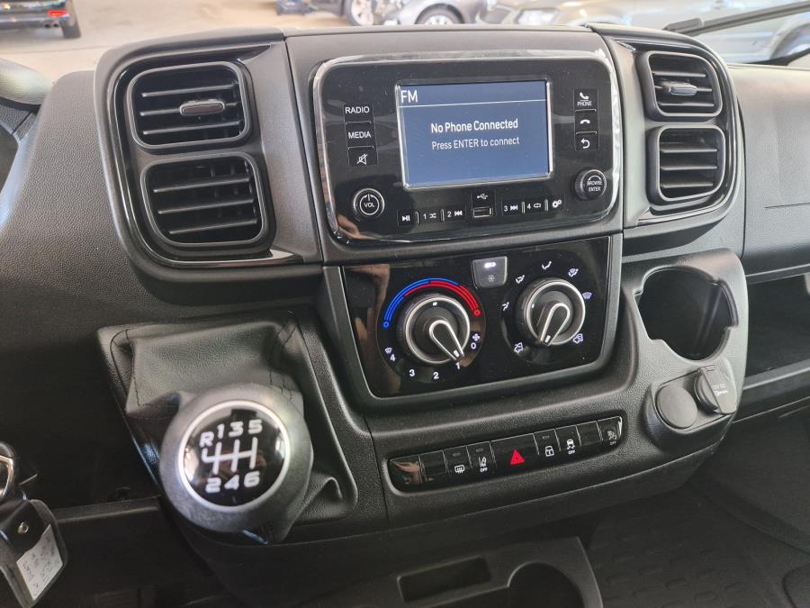 Multijet3 140 L3H2 MT / ALV. / Peruutuskamera ja -tutka / Sadetunnistin / Automaatti pitkät