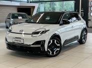 52 kWh Evolve / Esittelyauto / Takuu 5 vuotta / Toimintamatka 414 km / Lämmitettävä ratti / Kamera