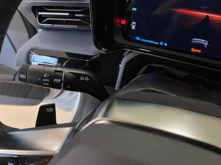 52 kWh Evolve / Esittelyauto / Takuu 5 vuotta / Toimintamatka 414 km / Lämmitettävä ratti / Kamera