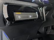 52 kWh Advance / Takuu 5 vuotta / Toimintamatka 413 km / Lämmitettävä ratti / Kamera