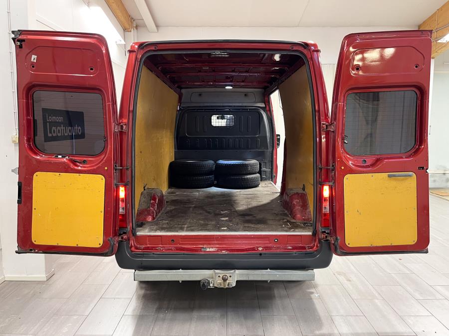 350L 2,4 TDCi 140 hv Trend takaveto puolikorkea / Sis.alv. / Webasto / Ilmastointi