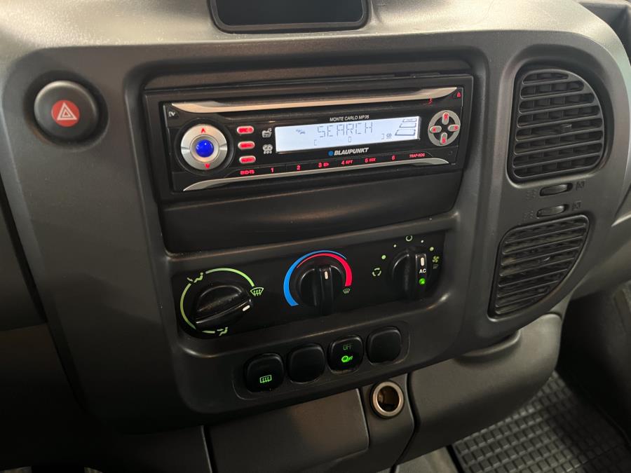 300L 2.0 TDCi 125 hv pikkubussi / Sis.alv. / Rek. 9:lle / Katsastettu 06/2026 / *huutokaupat.com*