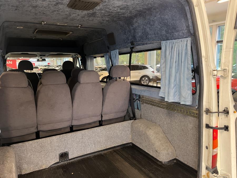 300L 2.0 TDCi 125 hv pikkubussi / Sis.alv. / Rek. 9:lle / Katsastettu 06/2026 / *huutokaupat.com*