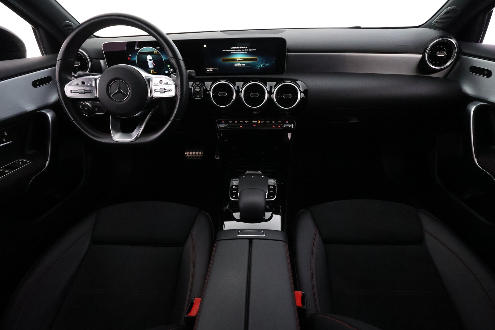 MERCEDES-BENZ A 2019