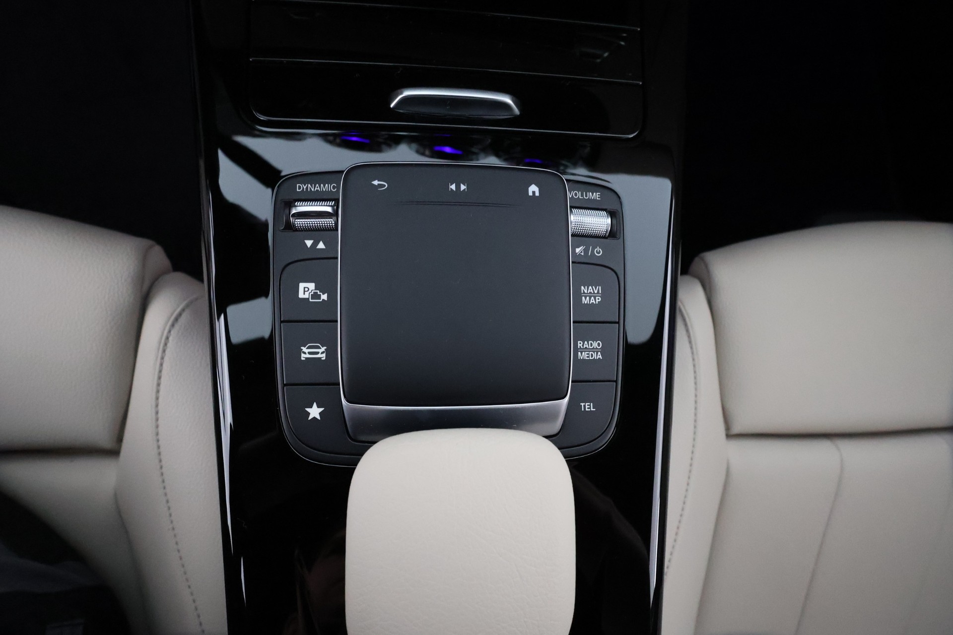 Mercedes-Benz A 2021