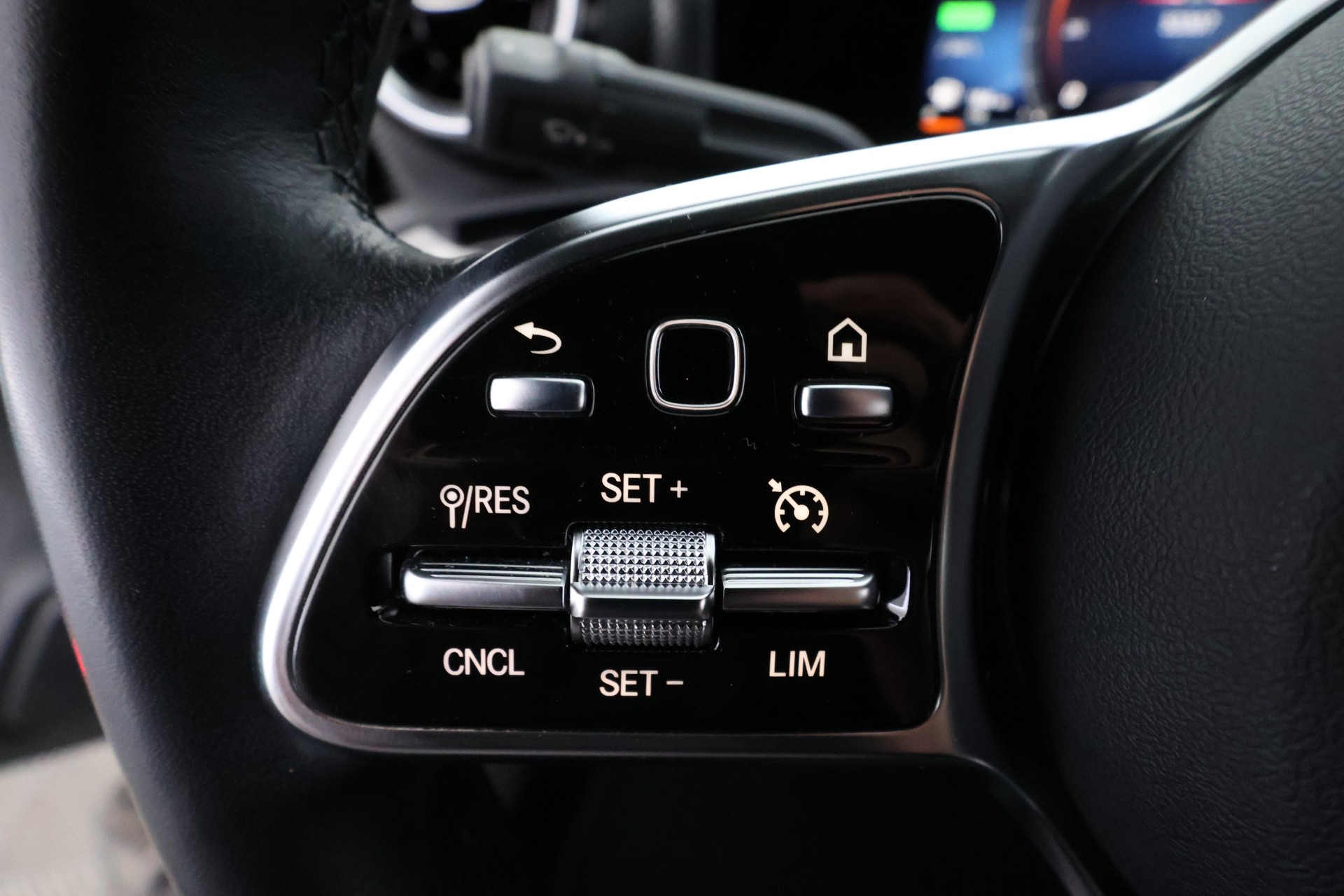 Mercedes-Benz CLA 2023