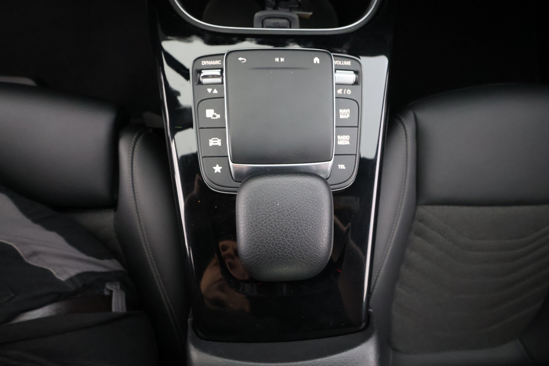 Mercedes-Benz CLA 2023